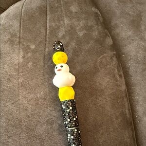 Snowman Themed Black and Yellow Craft Pen